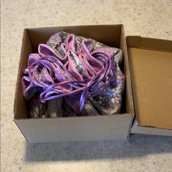 New in box dōterra oil/jewellery organizer - Picture 3 of 4